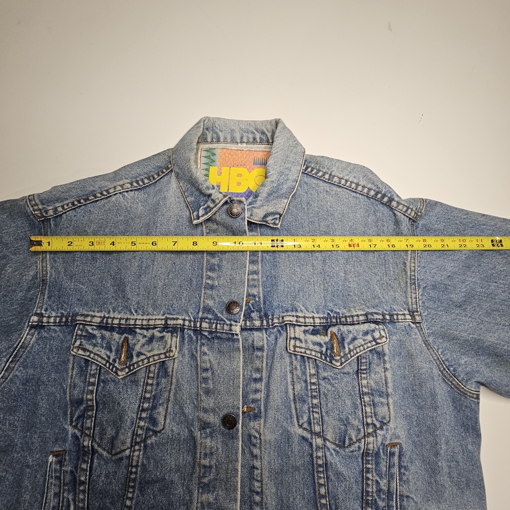 Vintage 80s/ 90s HBO Patch Light Wash Denim Jacket Sz Med Patch Pre Loved - Picture 15 of 16